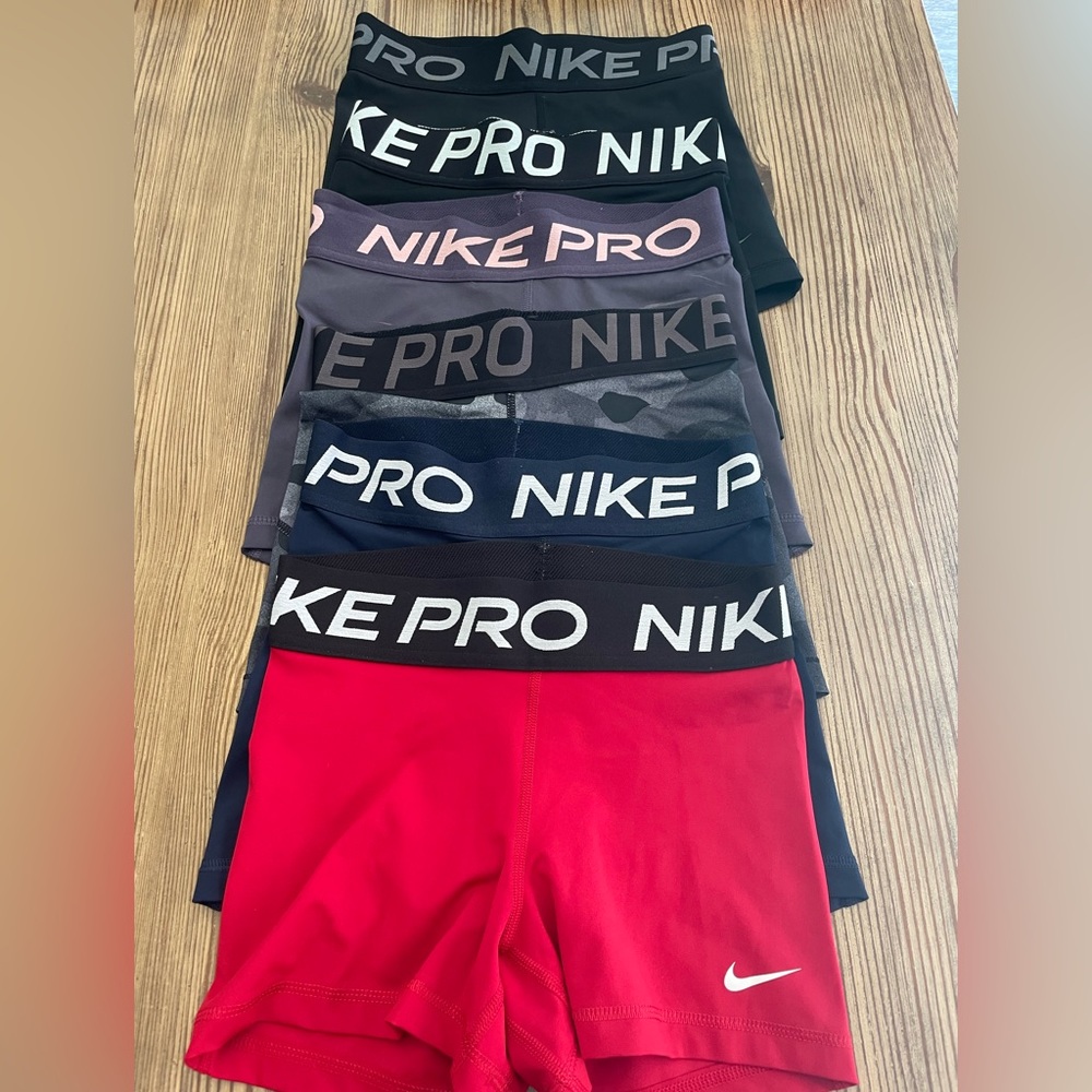 Nike Pro shorts women’s XS
